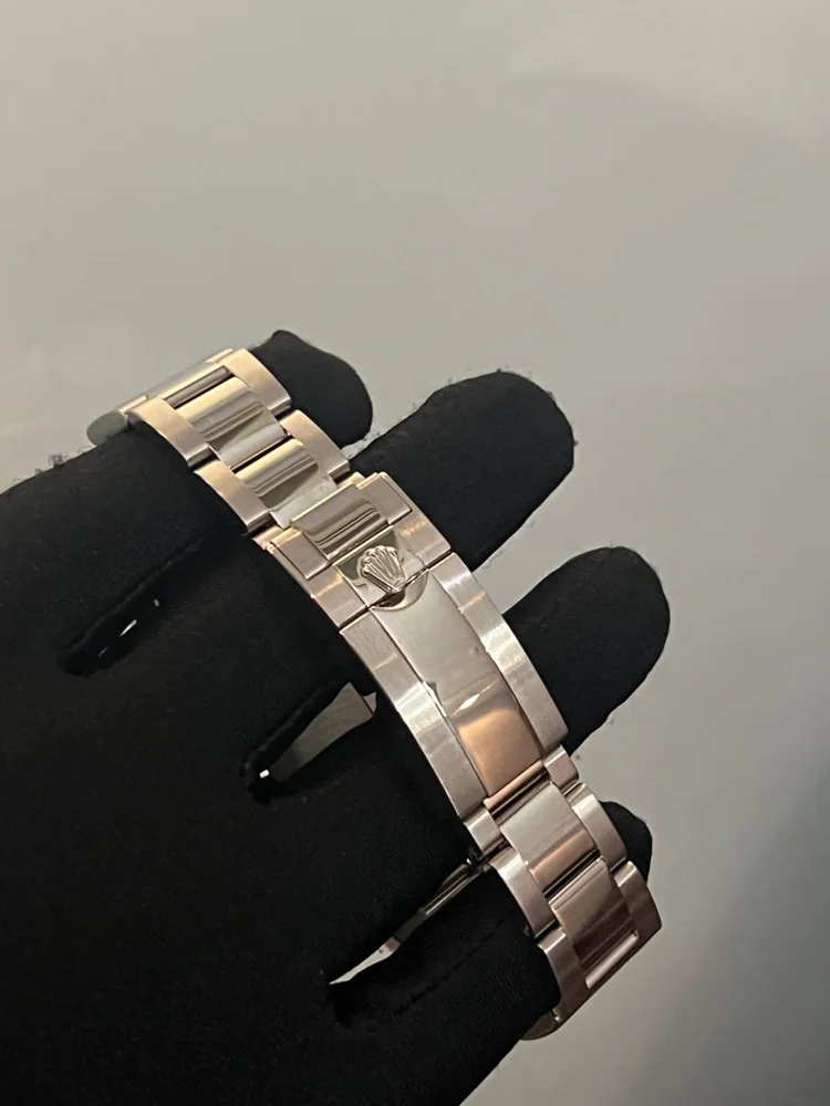 Rolex GMT-Master II 40MM WG diamonds